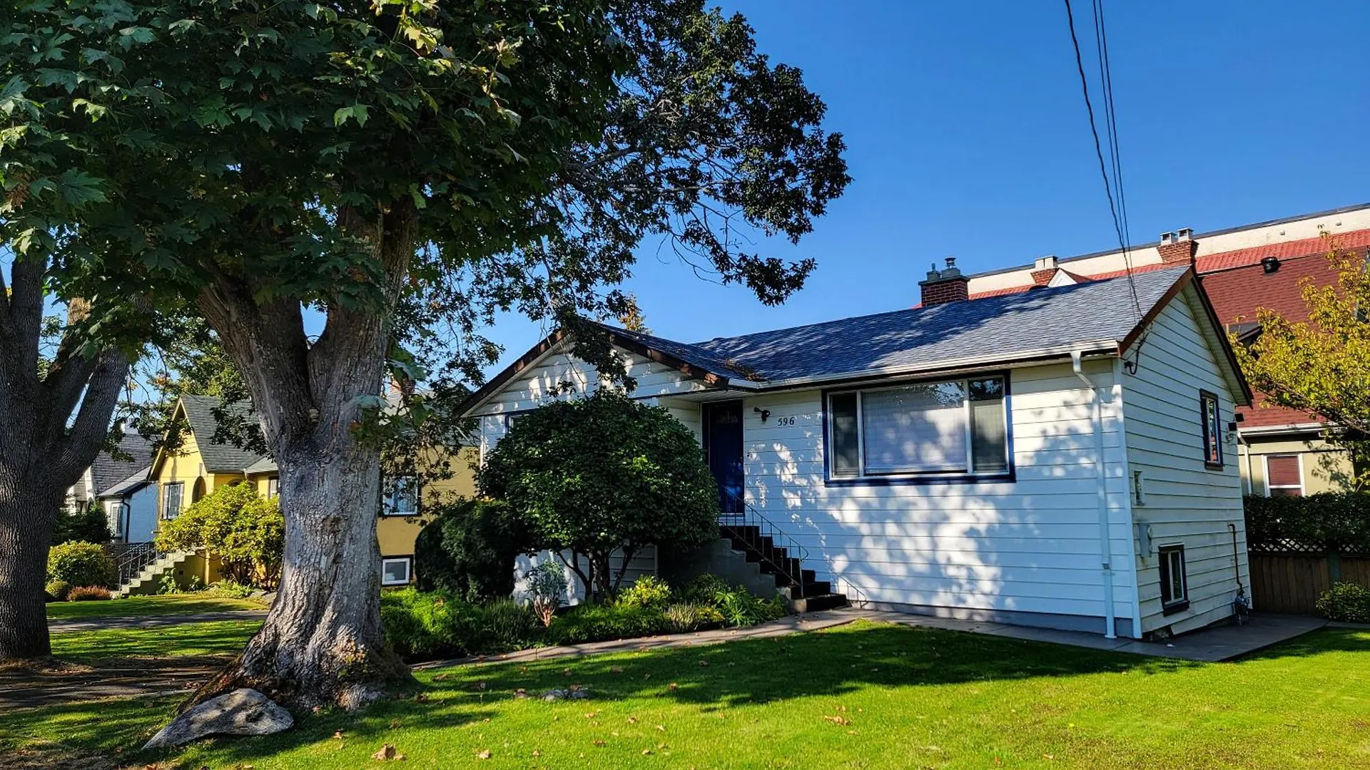 James Bay Inn Hotel, Suites & Cottage Victoria