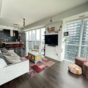Cozy 2 Bedroom Boho North York Skyscraper Canada